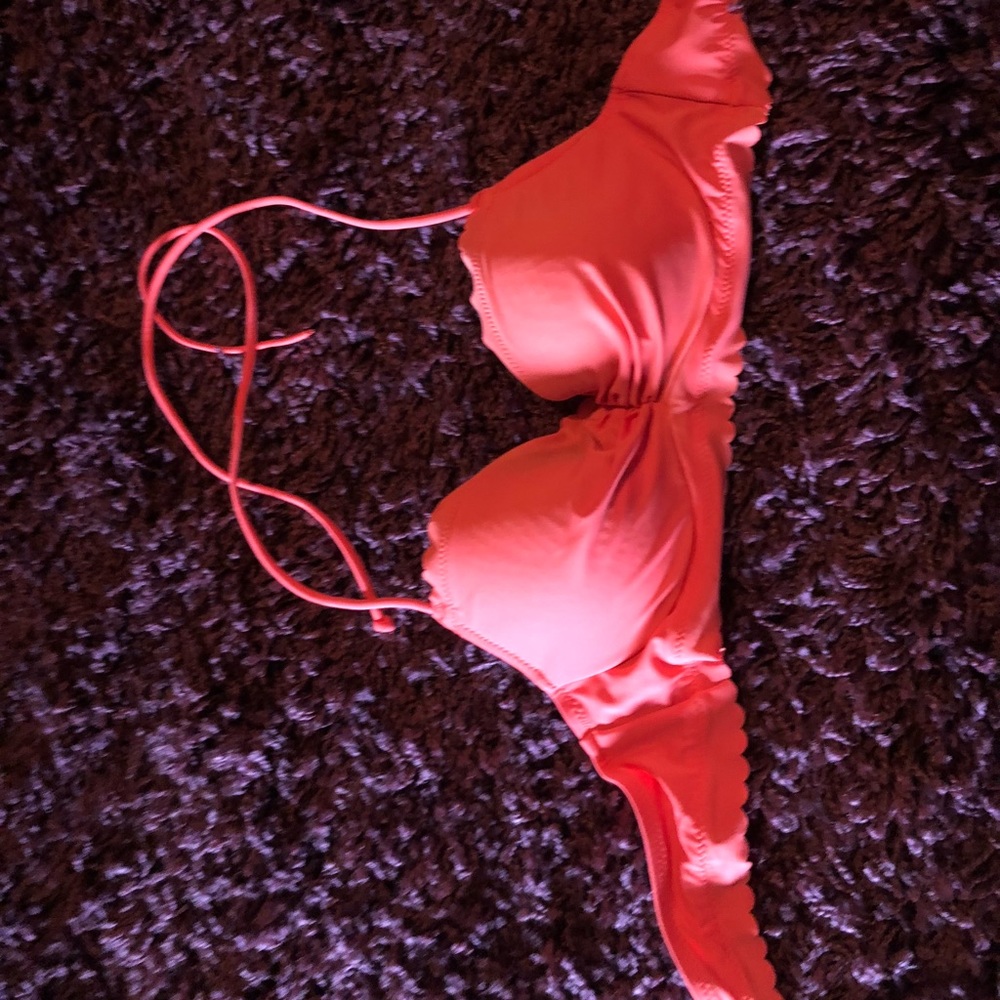 Victoria’s Secret Bikini top 34A